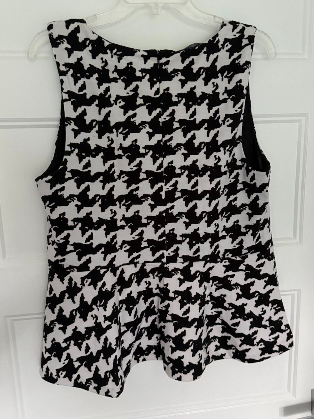 INC - Sleeveless Houndstooth Top with Peplum - Women’s XL